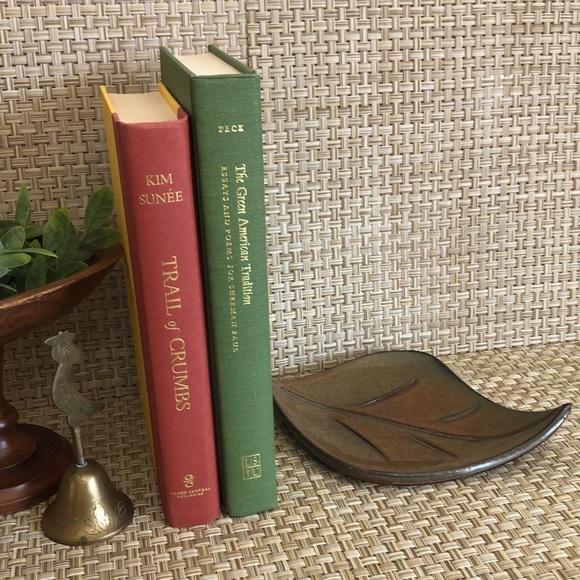 Signed Pottery Leaf Trinket Dish/Soap Dish Minimalist Style - Picture 5 of 15